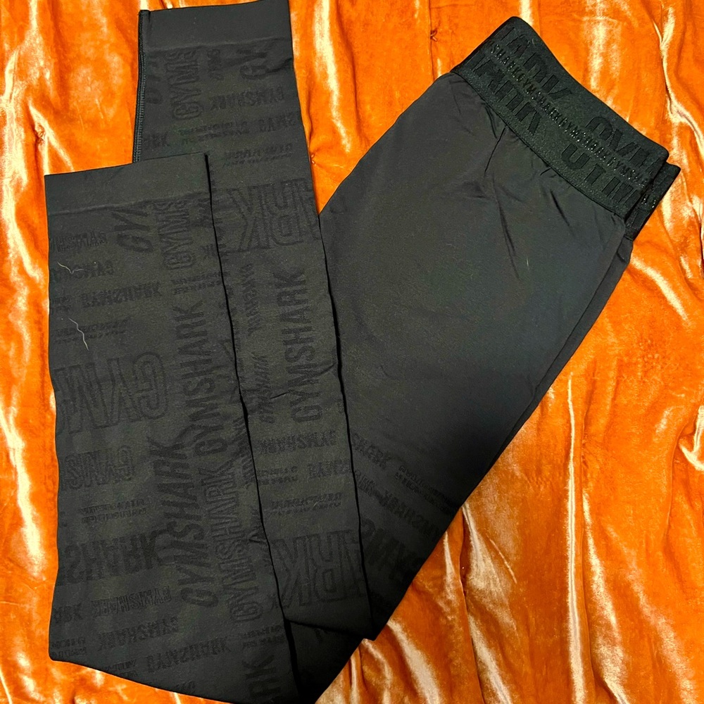 NWOT • GYMSHARK FLEX BRAND LEGGINGS •. 7/8 • LARGE